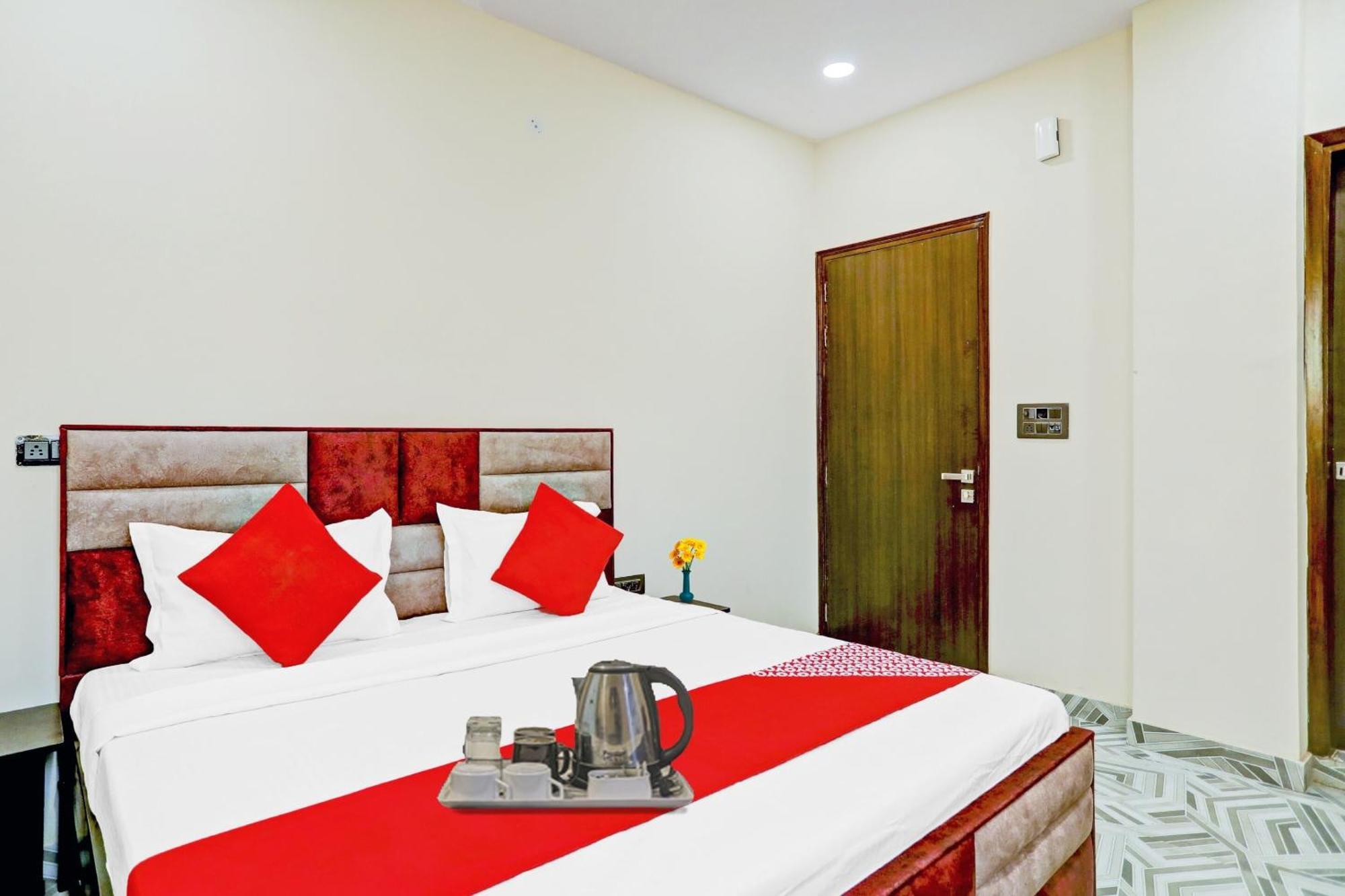Hotel O Royal Lotus Stay Near Ip Extension Metro Station New Delhi Ngoại thất bức ảnh