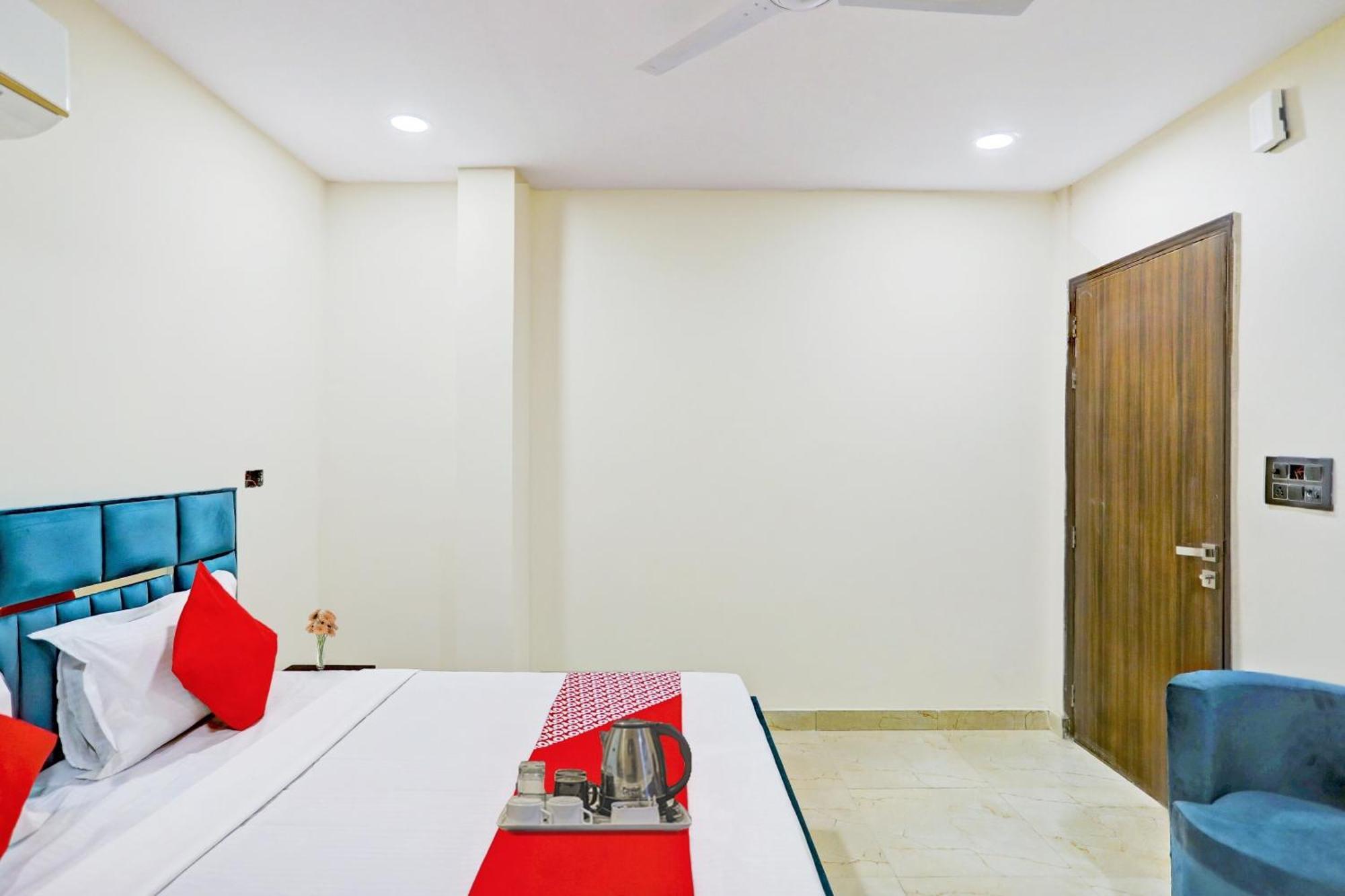 Hotel O Royal Lotus Stay Near Ip Extension Metro Station New Delhi Ngoại thất bức ảnh